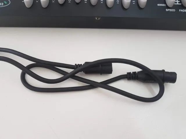 Mesa DMX Showtec para Iluminação e Efeitos 192 Canais - Foto 2