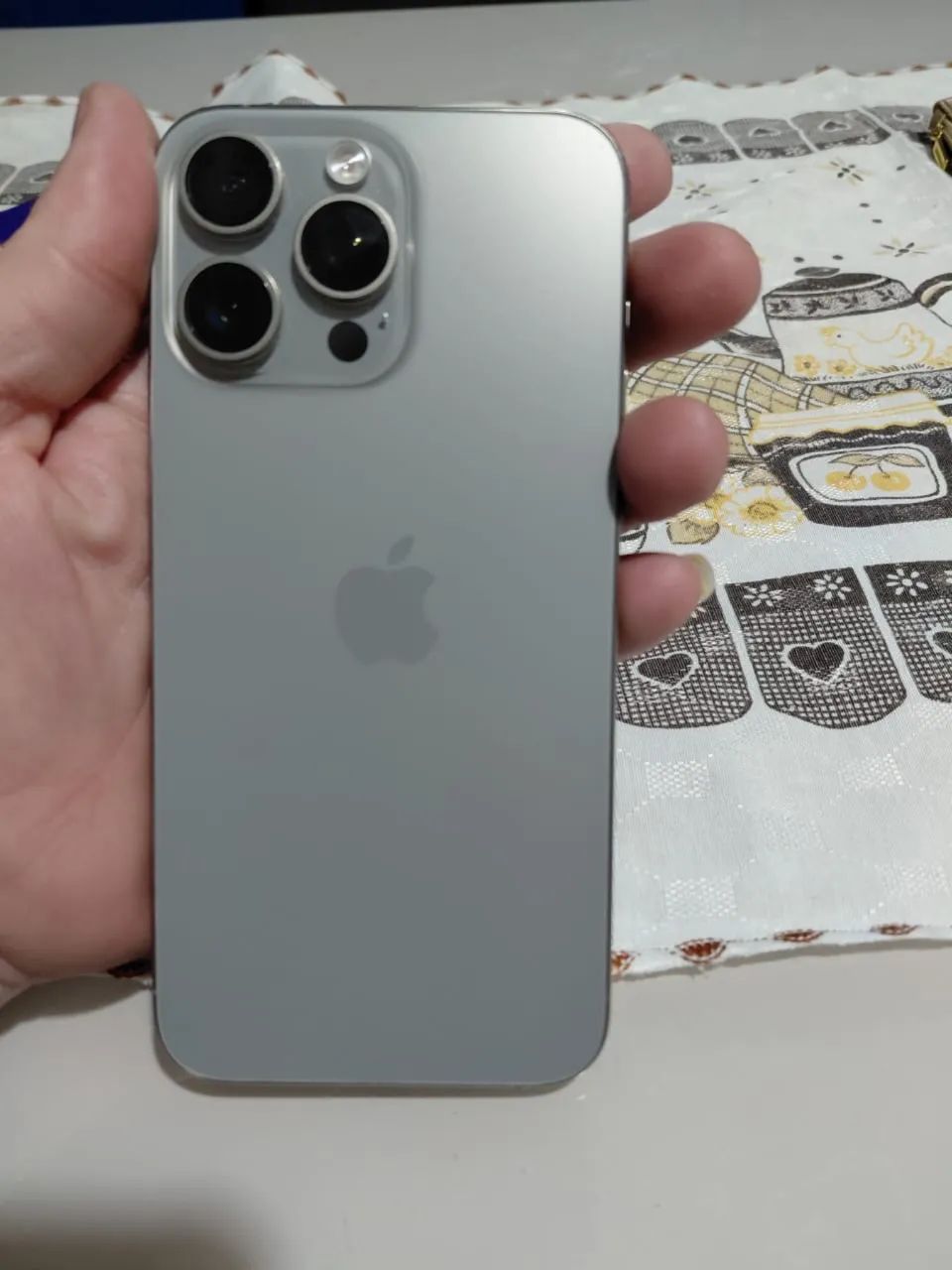 iphone 15 Pro Max 256gb e AirPods 4 - Foto 5
