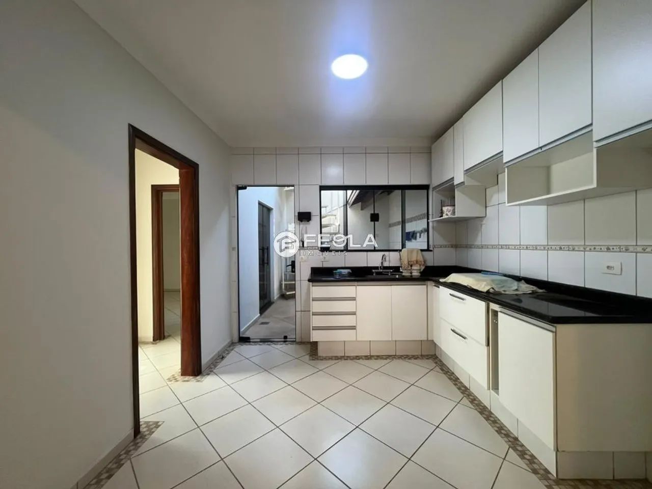 Casa para alugar em Santa Bárbara D'Oeste, Centro, com 3 quartos, com 120 m² - Foto 5