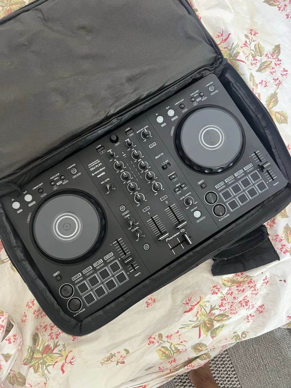 Controladora DDJ- FLX4