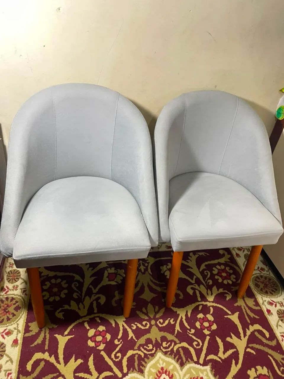 Vende-se cadeiras veludo 