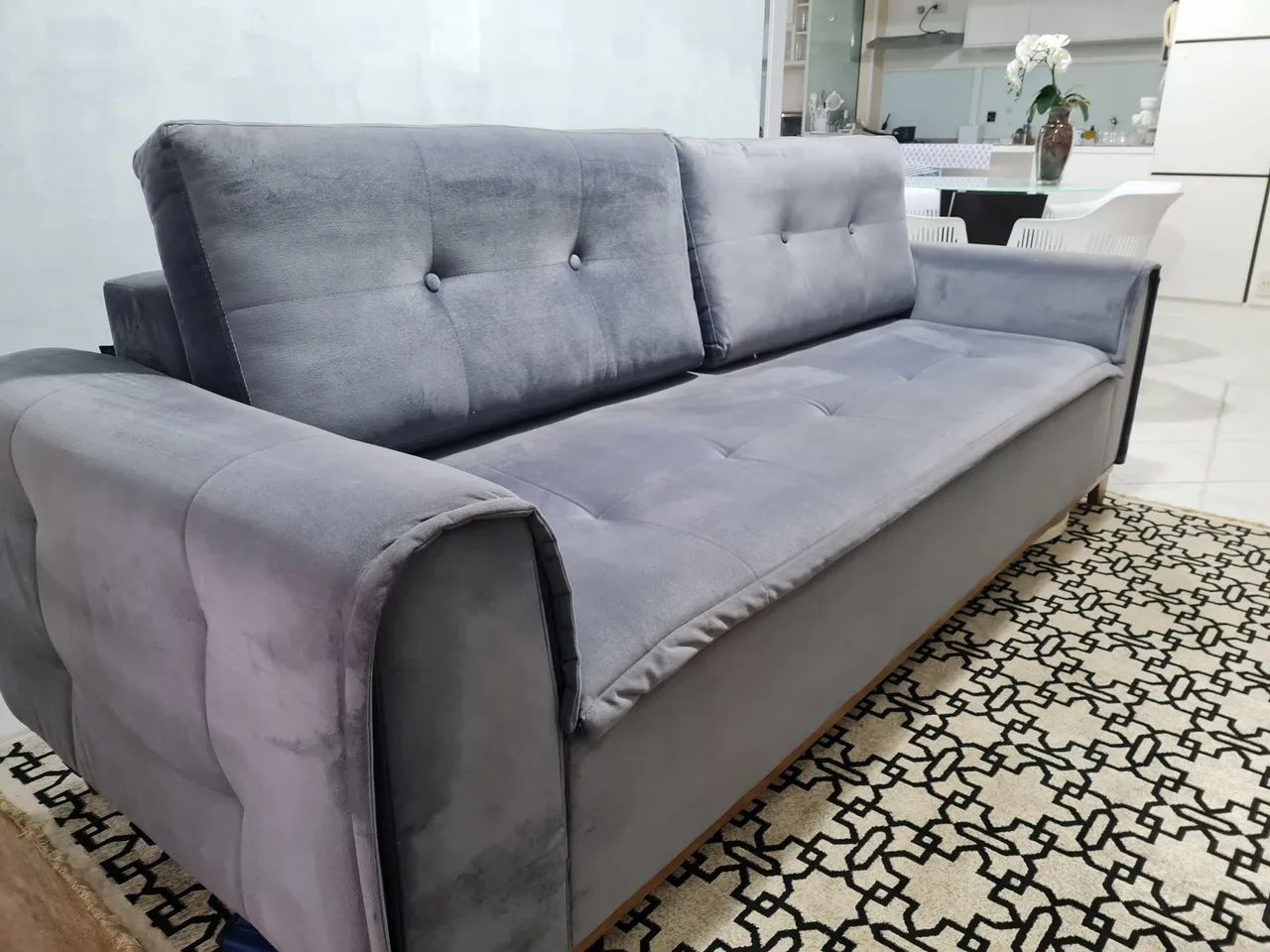 Sofá robusto em suede, em excelente estado de conservação? - Foto 4