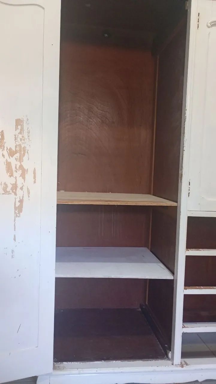 GUARDA ROUPA ANTIGO  - Foto 3
