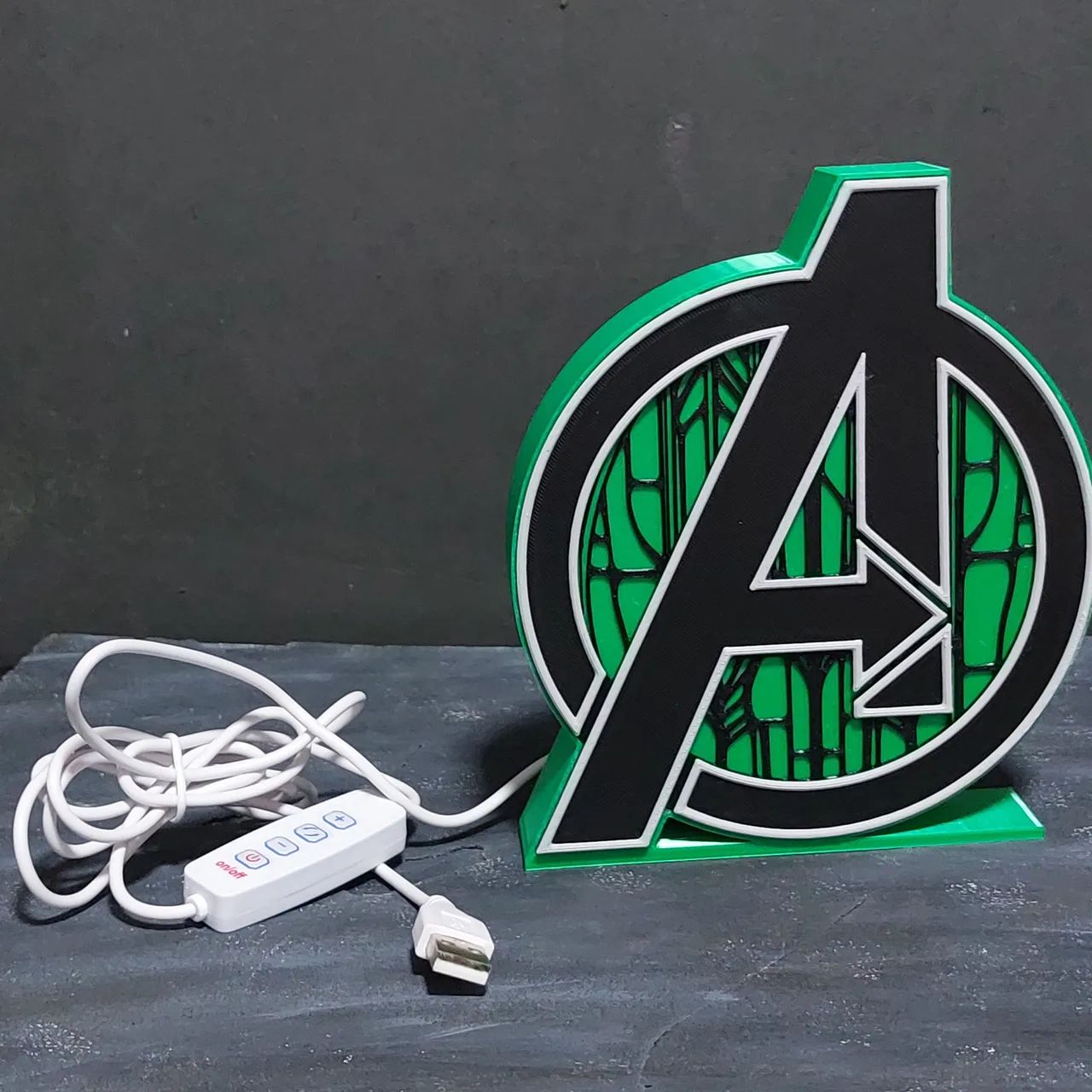 LUMINÁRIA 3D - AVENGERS DOOMSDAY - Foto 4