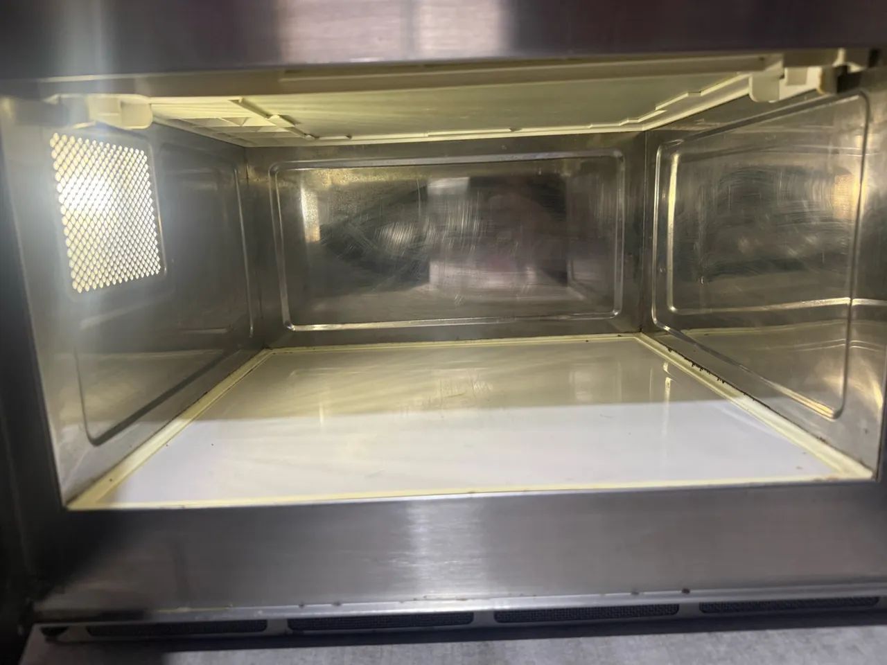 Microondas profissional Prática Finicher 2100w 220v  - Foto 3