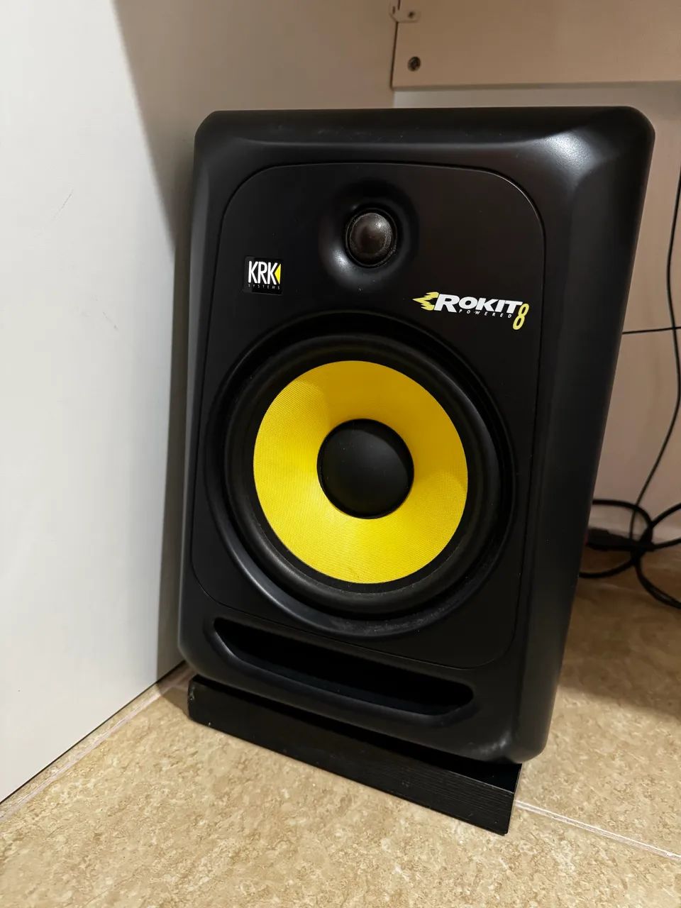 Monitor de referência áudio KRK Rokit 8 - Foto 2