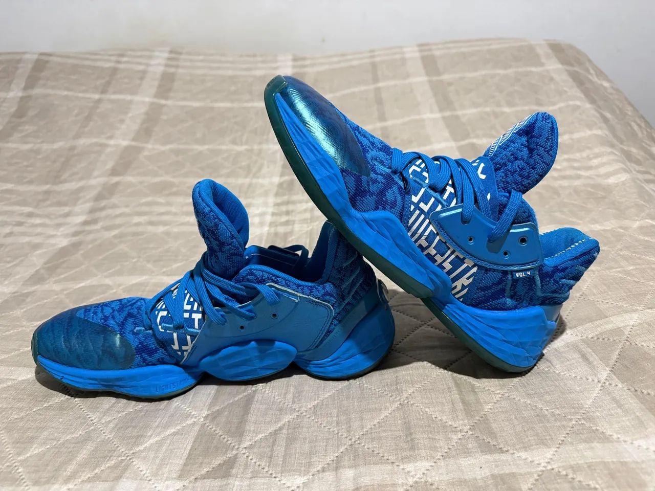 Harden Vol 4 - Foto 2