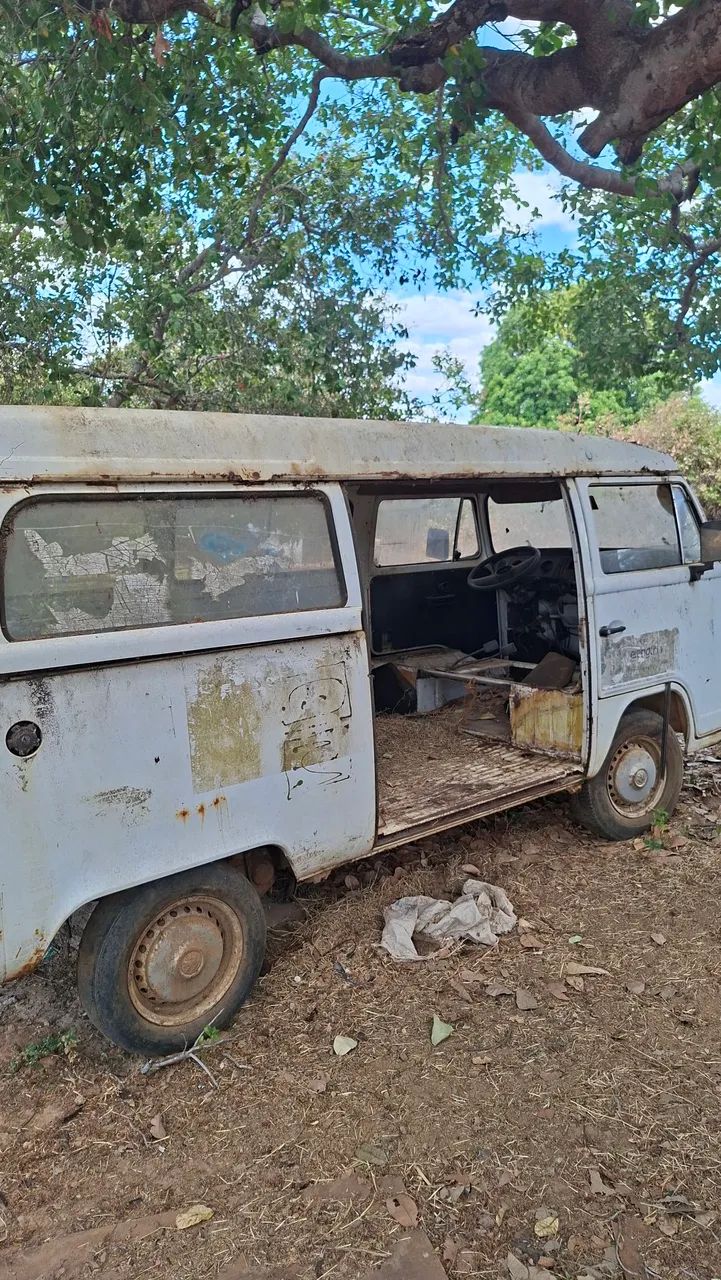 Volkswagen Kombi Standard/ Luxo/ Serie Prata 2000
