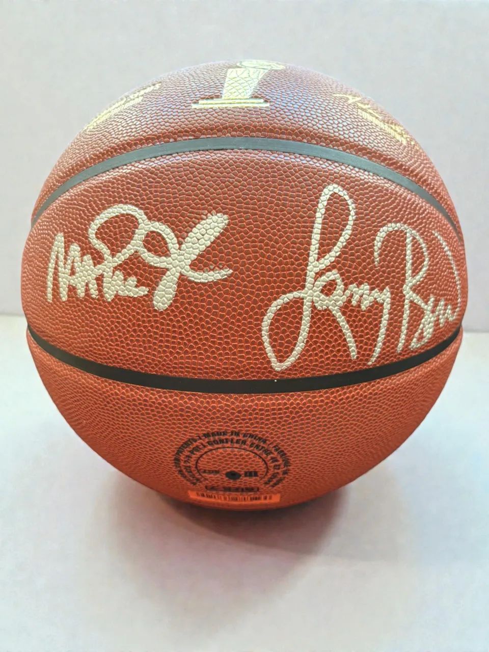 Bola autografa Magic Johnson e Larry bird