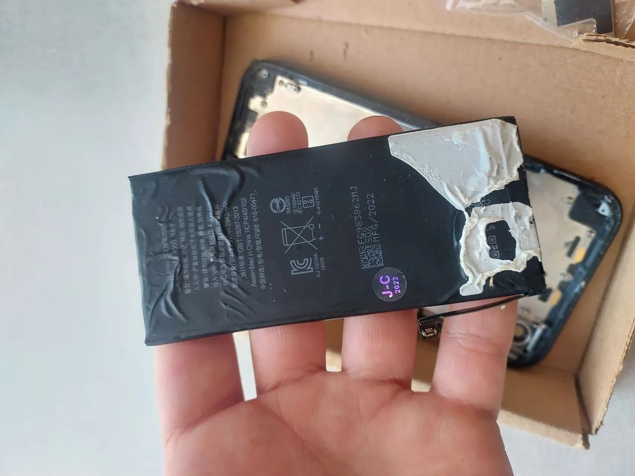 Carcaça iPhone xr botões flex e bateria  - Foto 3