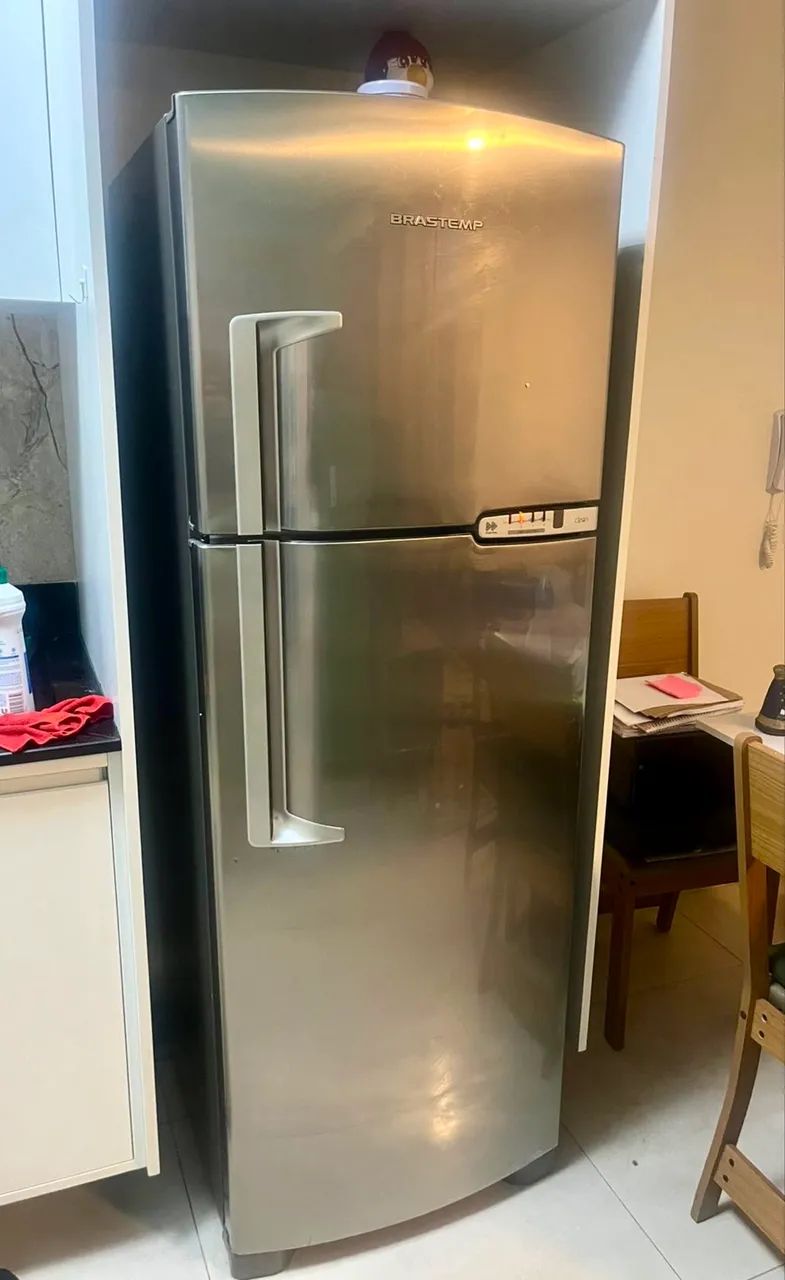 Geladeira Brastemp Frost Free 360L - Muito Conservada