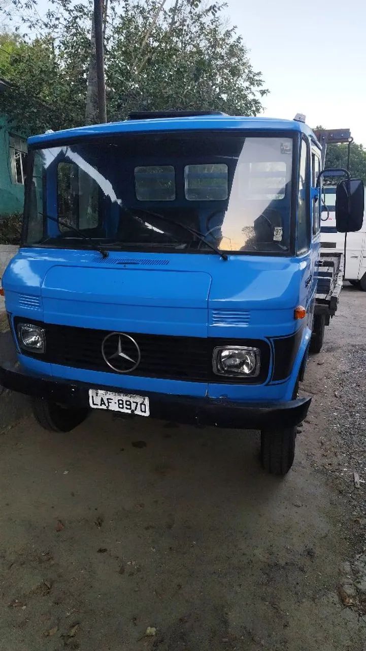 Caminhão 608