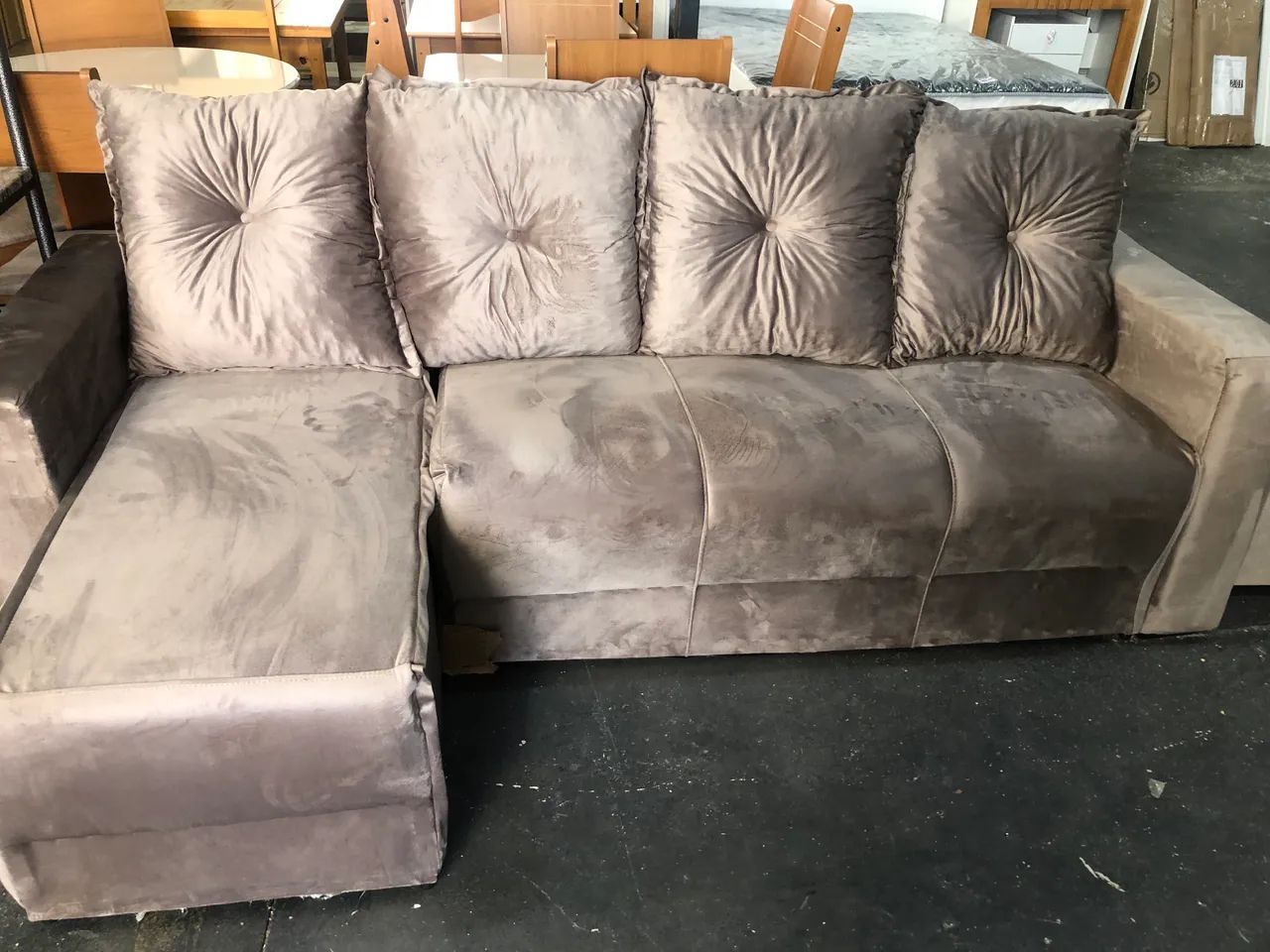Sofá com chaise / NOVO / ENTREGAMOS  - Foto 3