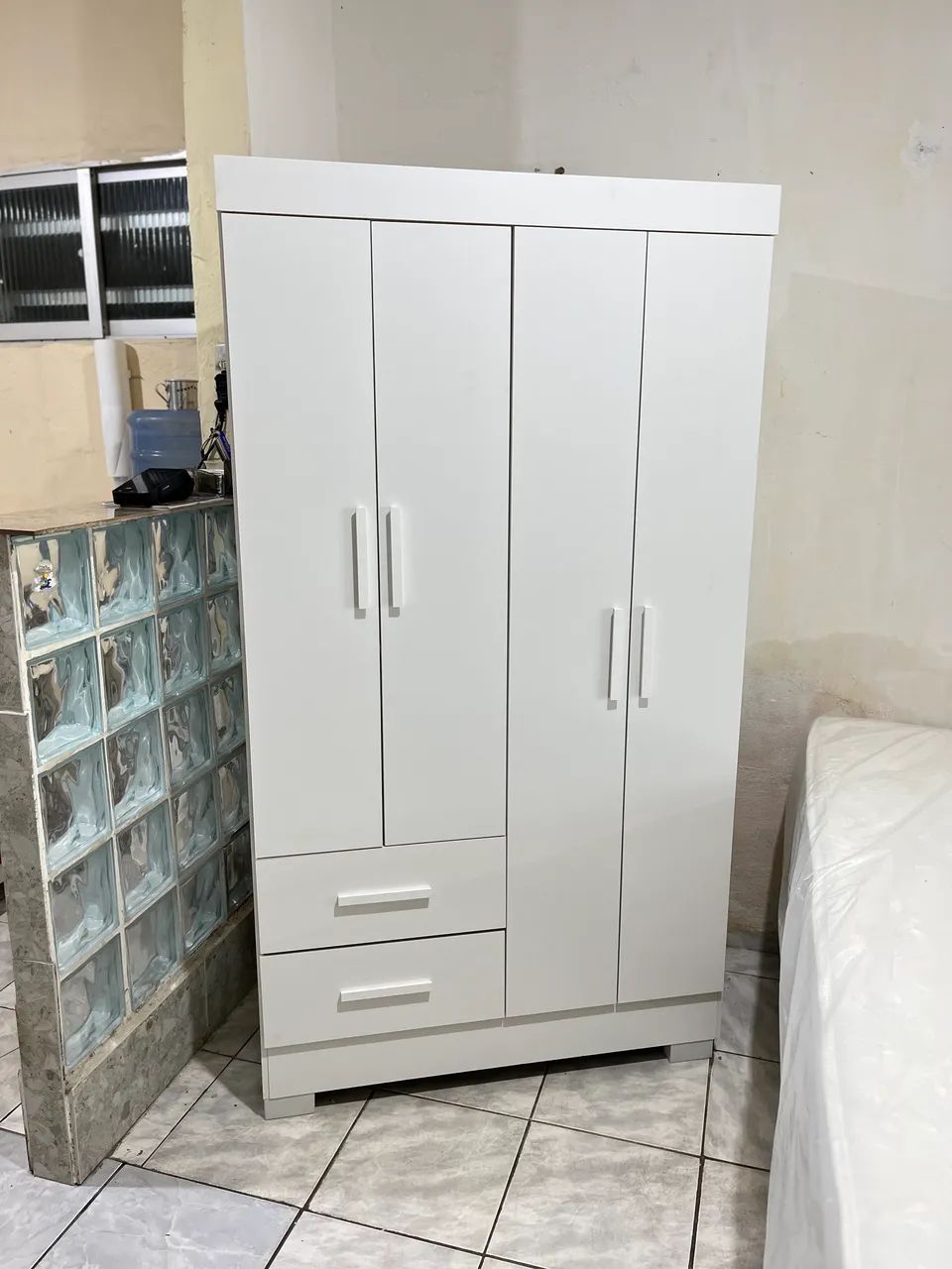 GUARDA ROUPA SOLTEIRO 4 PORTAS 2 GAVETAS - Foto 4