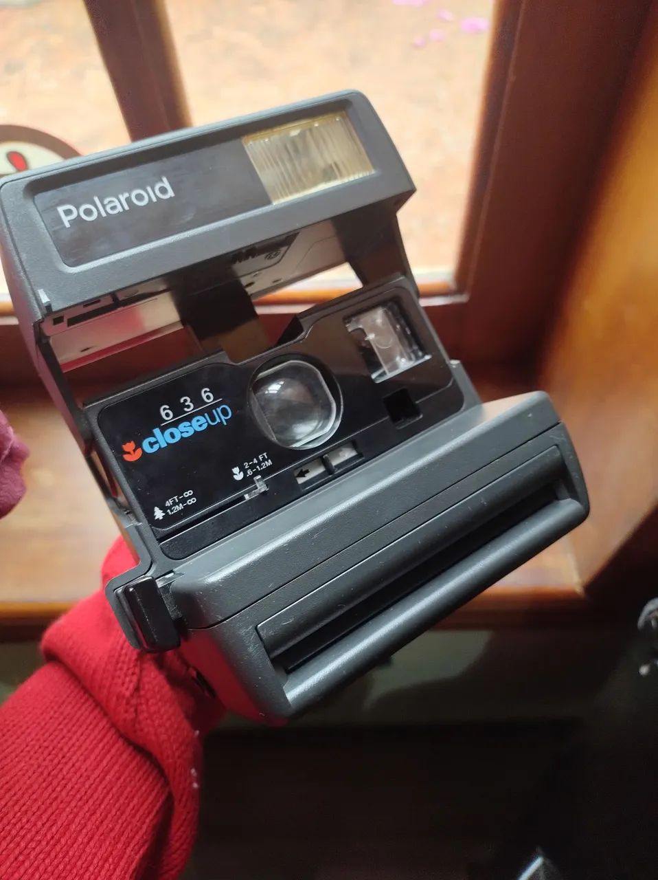Câmera Polaroid antiga 