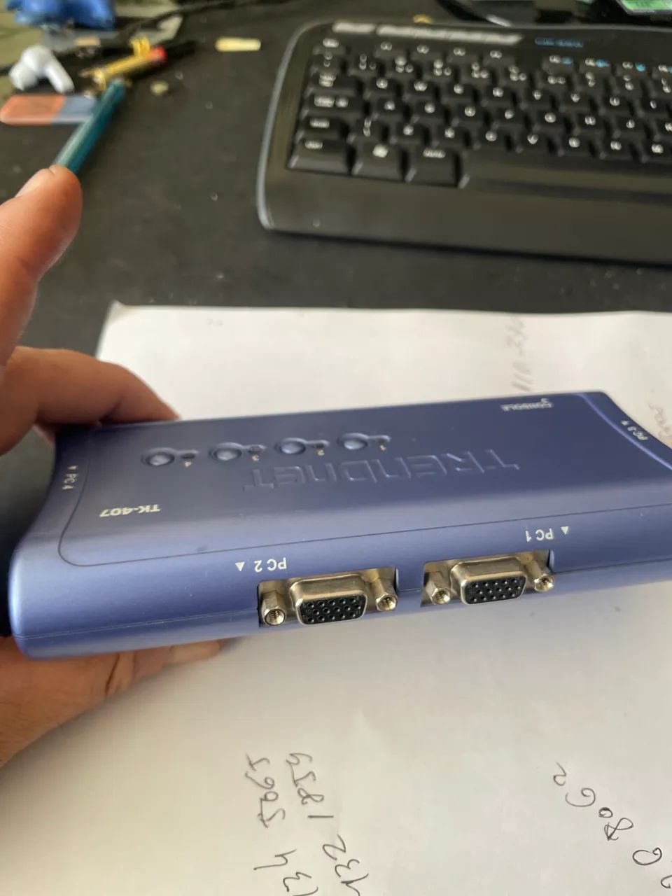 Chaveador KVM TRENDnet de 4 portas, modelo TK-407K. - Foto 3