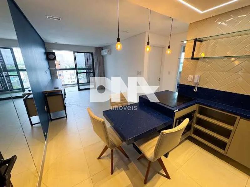 Apartamento : Padrão / Residencial / Intermares