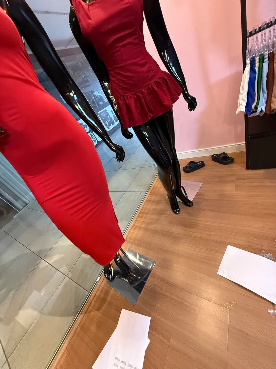 2 manequins femininos 