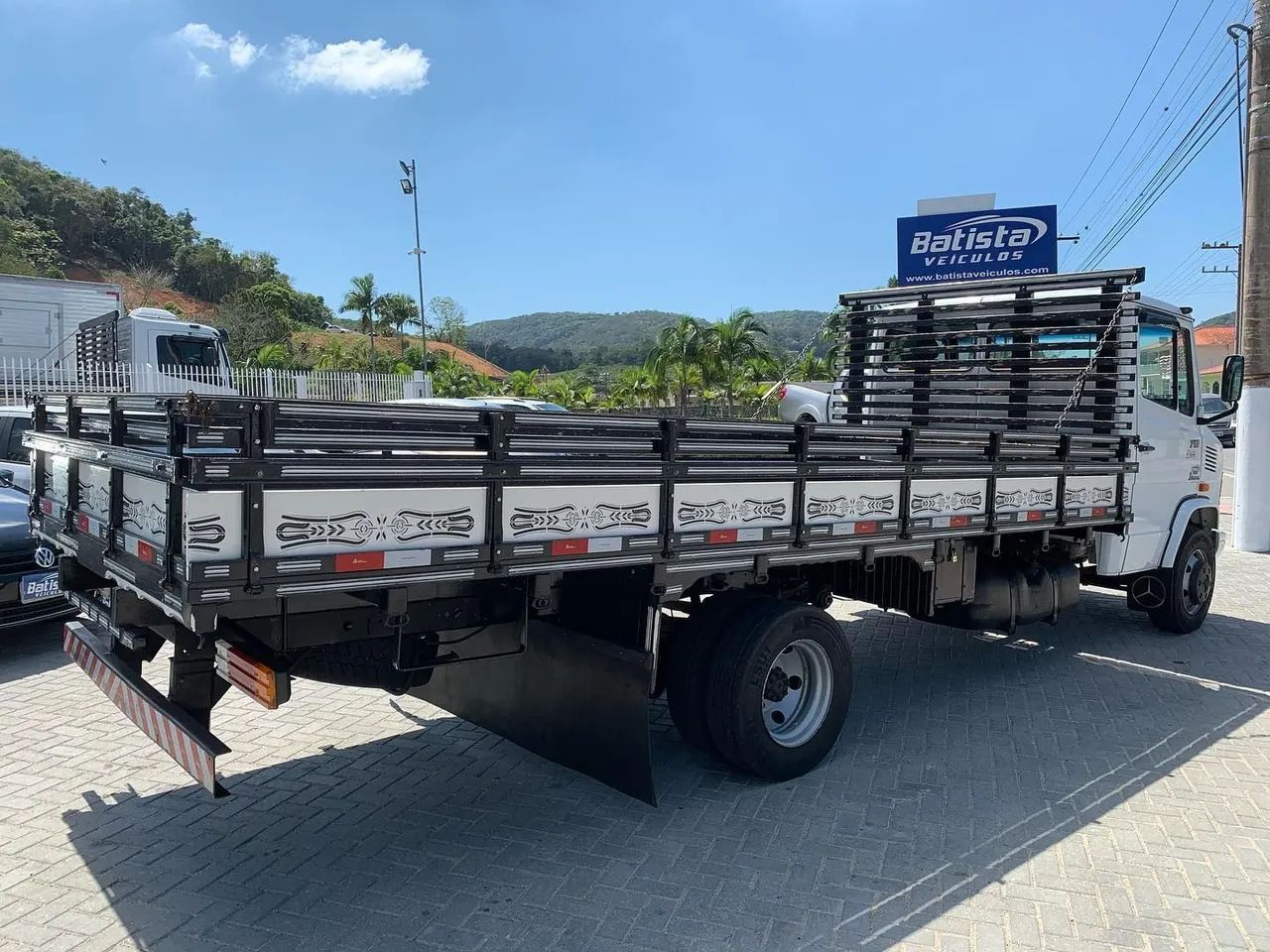 CAMINHÃO MB 710 PLUS - Foto 4