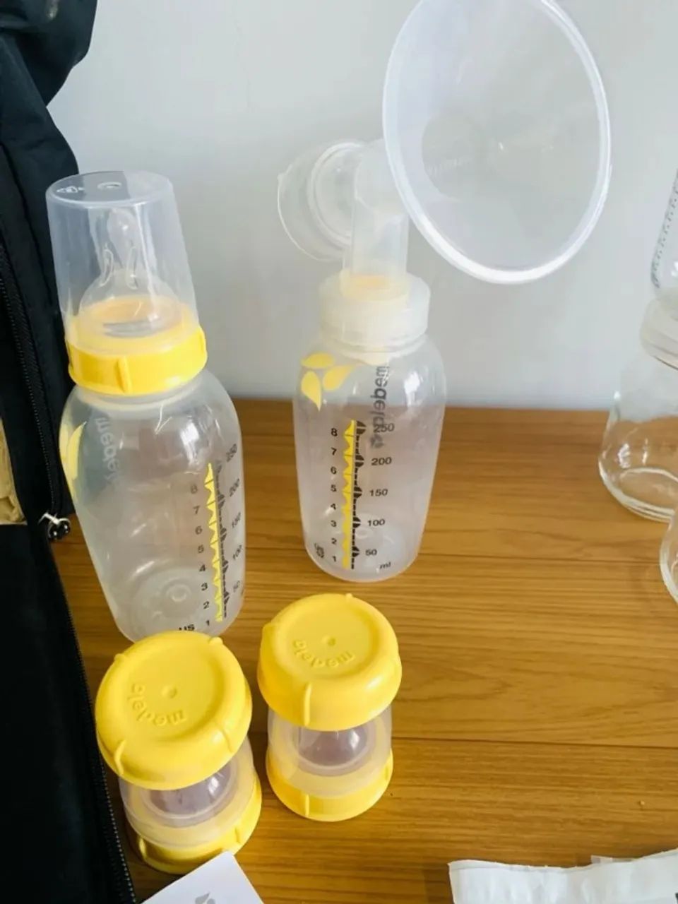 Bomba Extratora de Leite Elétrica Dupla Medela - Foto 3