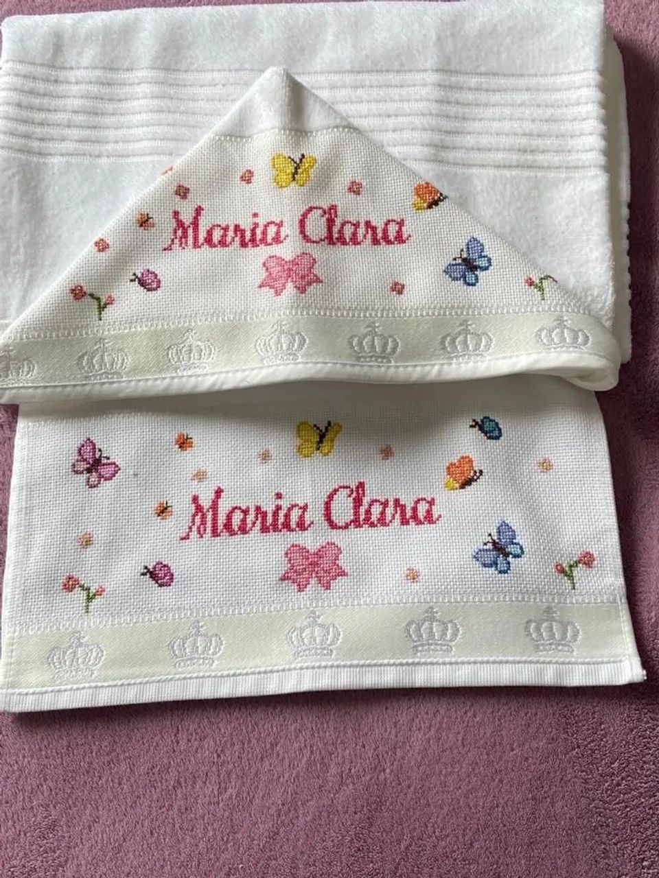 Toalhas personalizada com nome e desenho em ponto cruz 