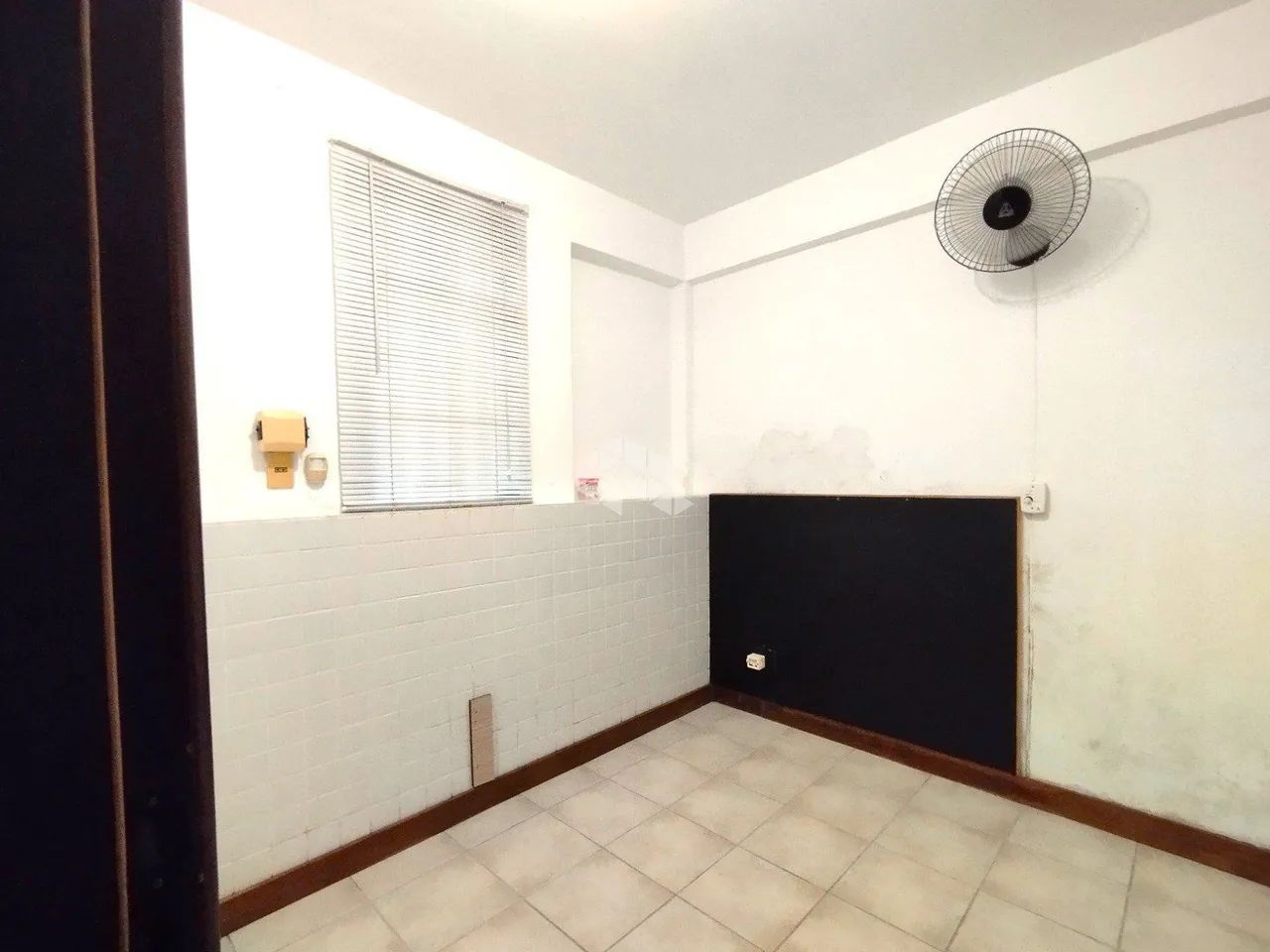 Vende conjunto comercial com 07 salas - Foto 4
