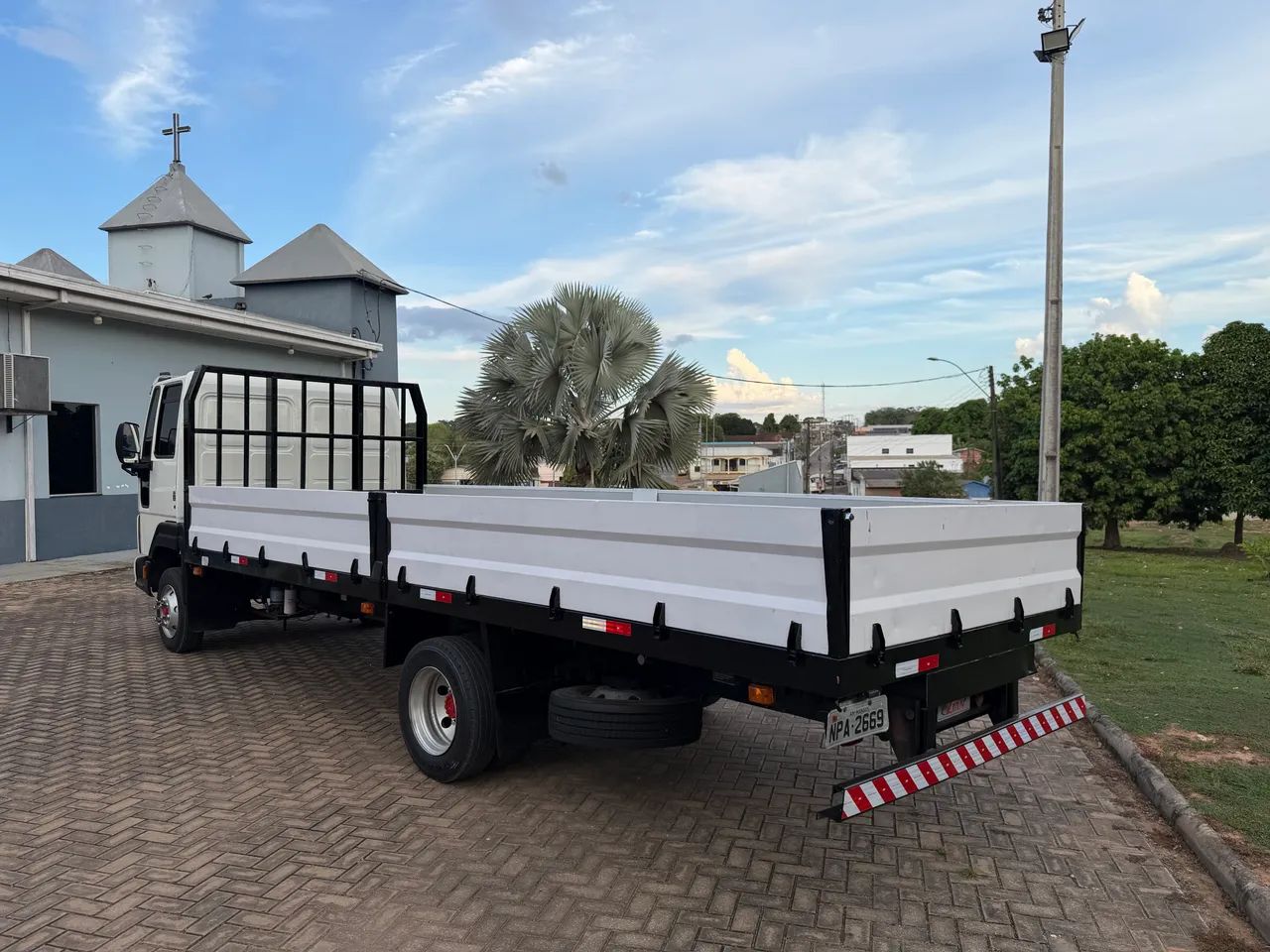FORD CARGO 815 E - Foto 2