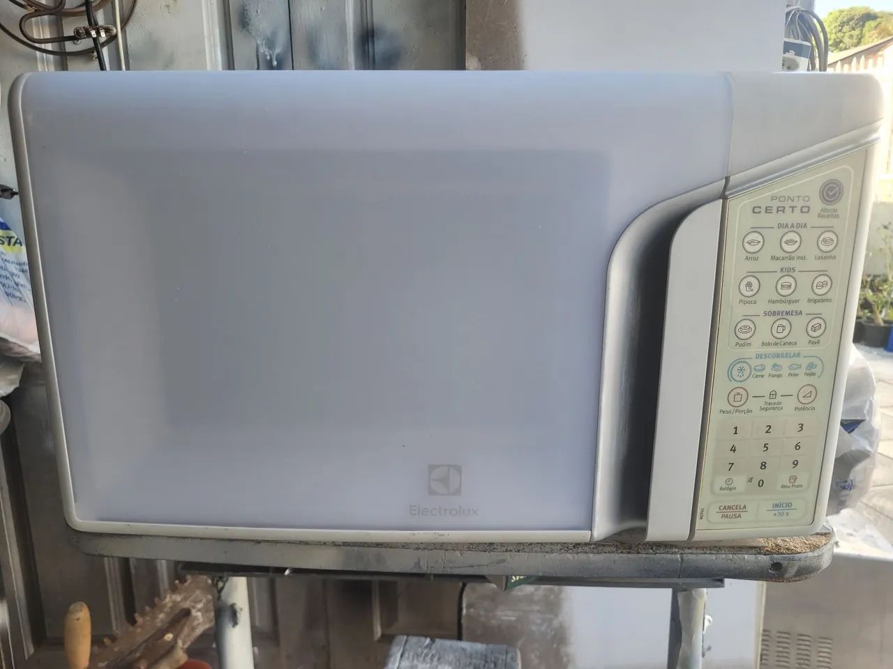 Microondas Eletrolux 31 litros