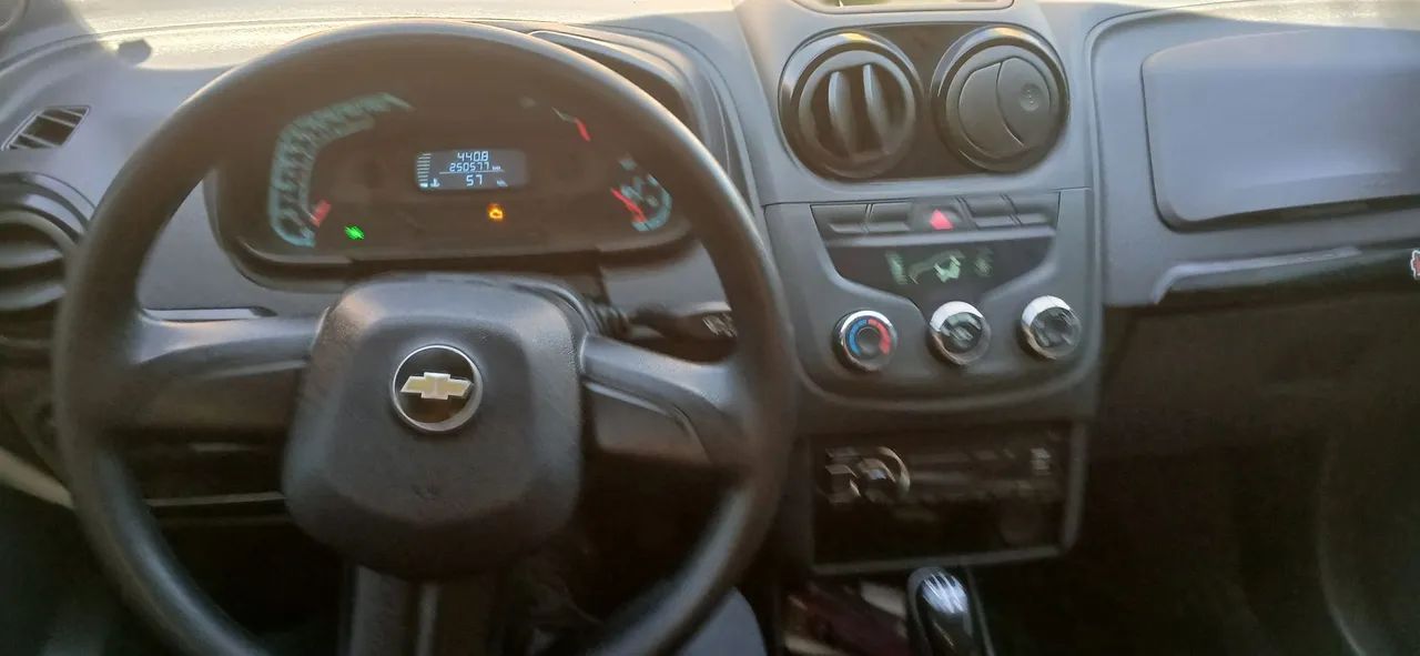 Chevrolet Montana LS 1.4 ECONOFLEX 8V 2P 2011