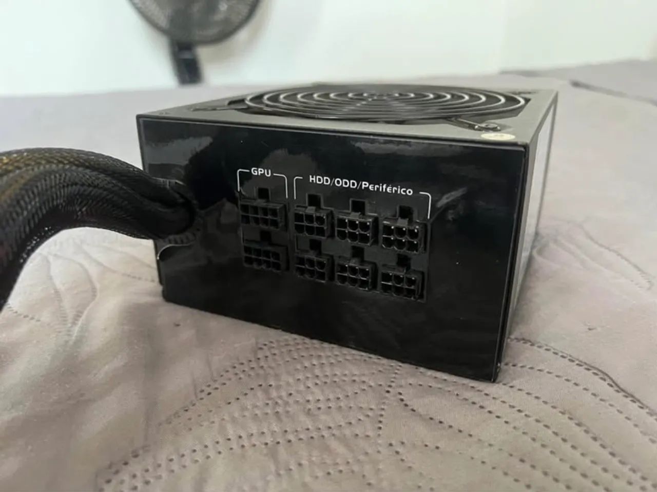 [VENDO - DEFEITO] Fonte C3 Tech 850w SemiModular 80Plus - Foto 4