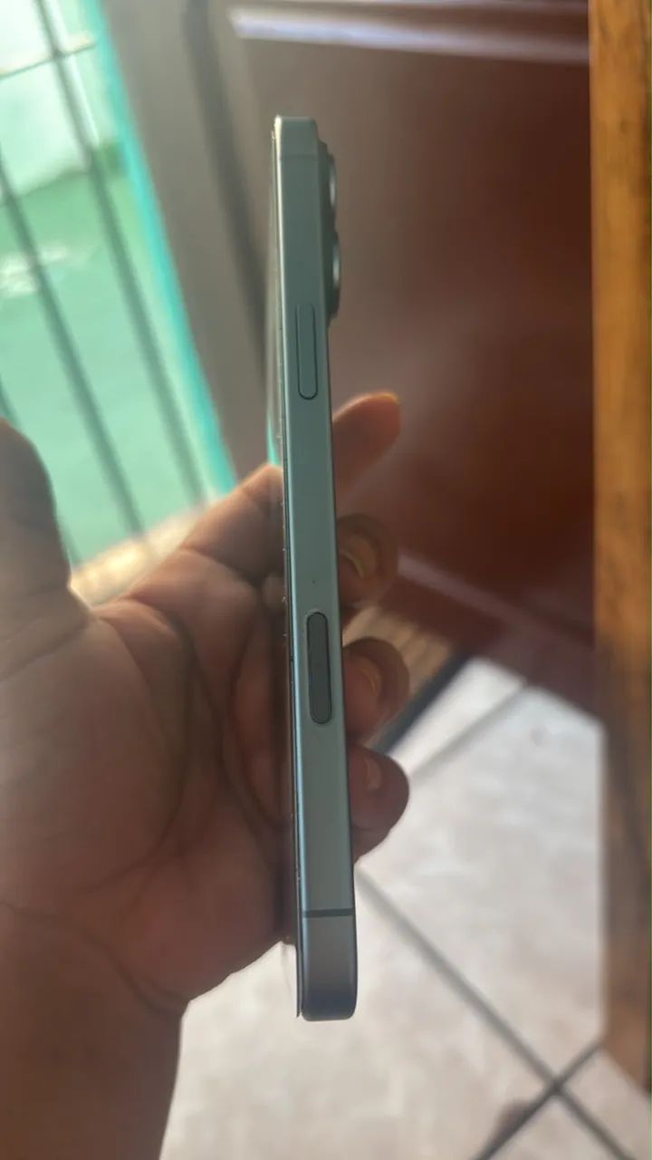 IPhone 16 plus - Foto 4