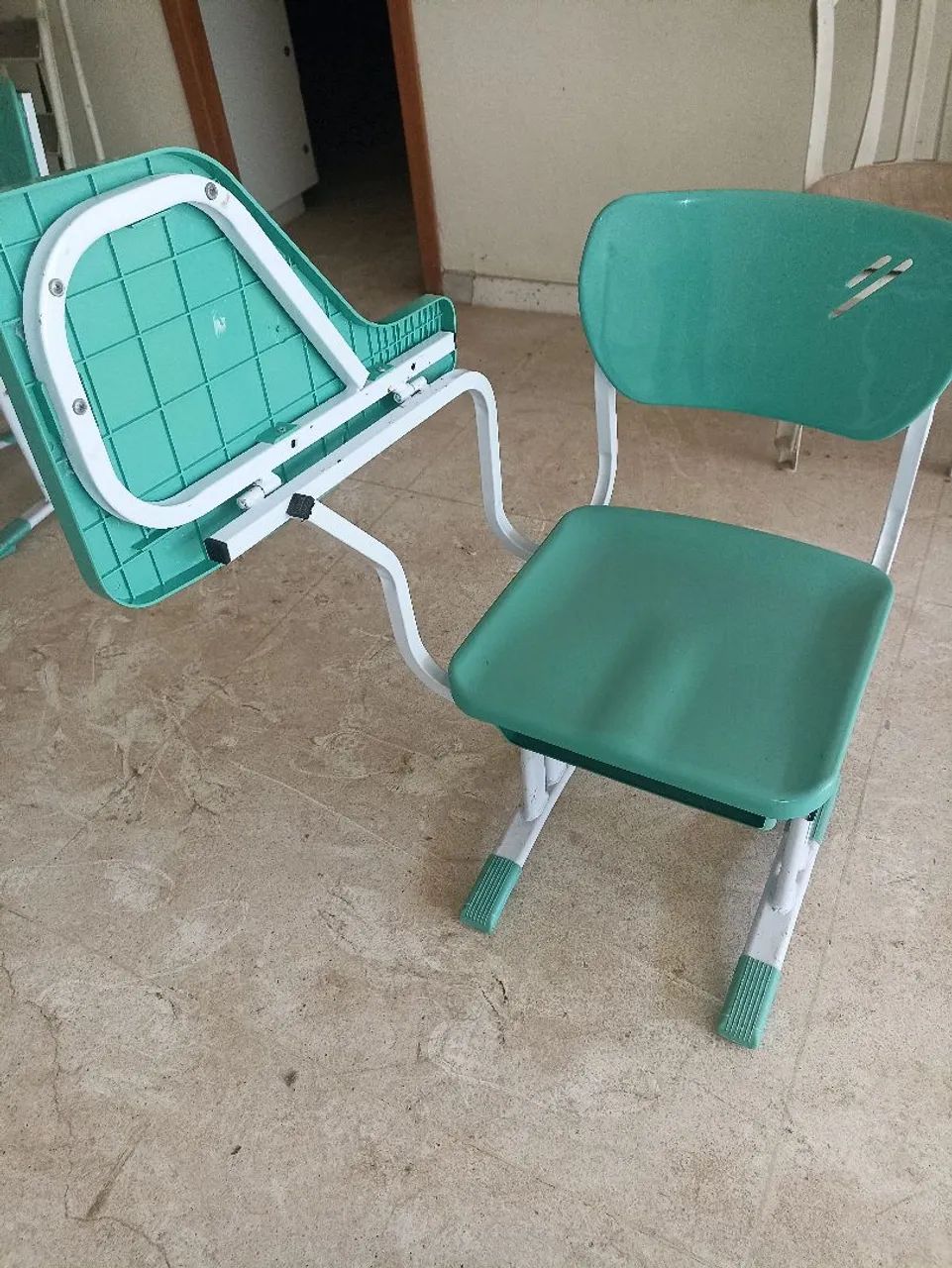 Cadeira escolar  - Foto 2