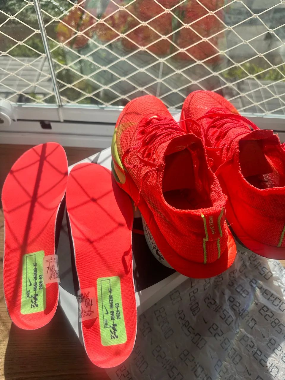 Nike Alphafly 3 Original US 11 / 43 - Apenas 84 km - Foto 2