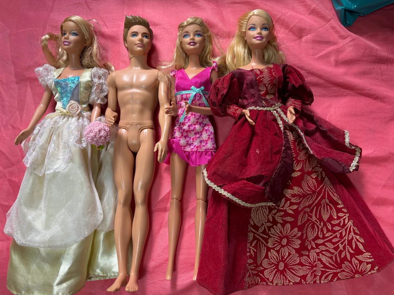 Lote de Barbies e Ken