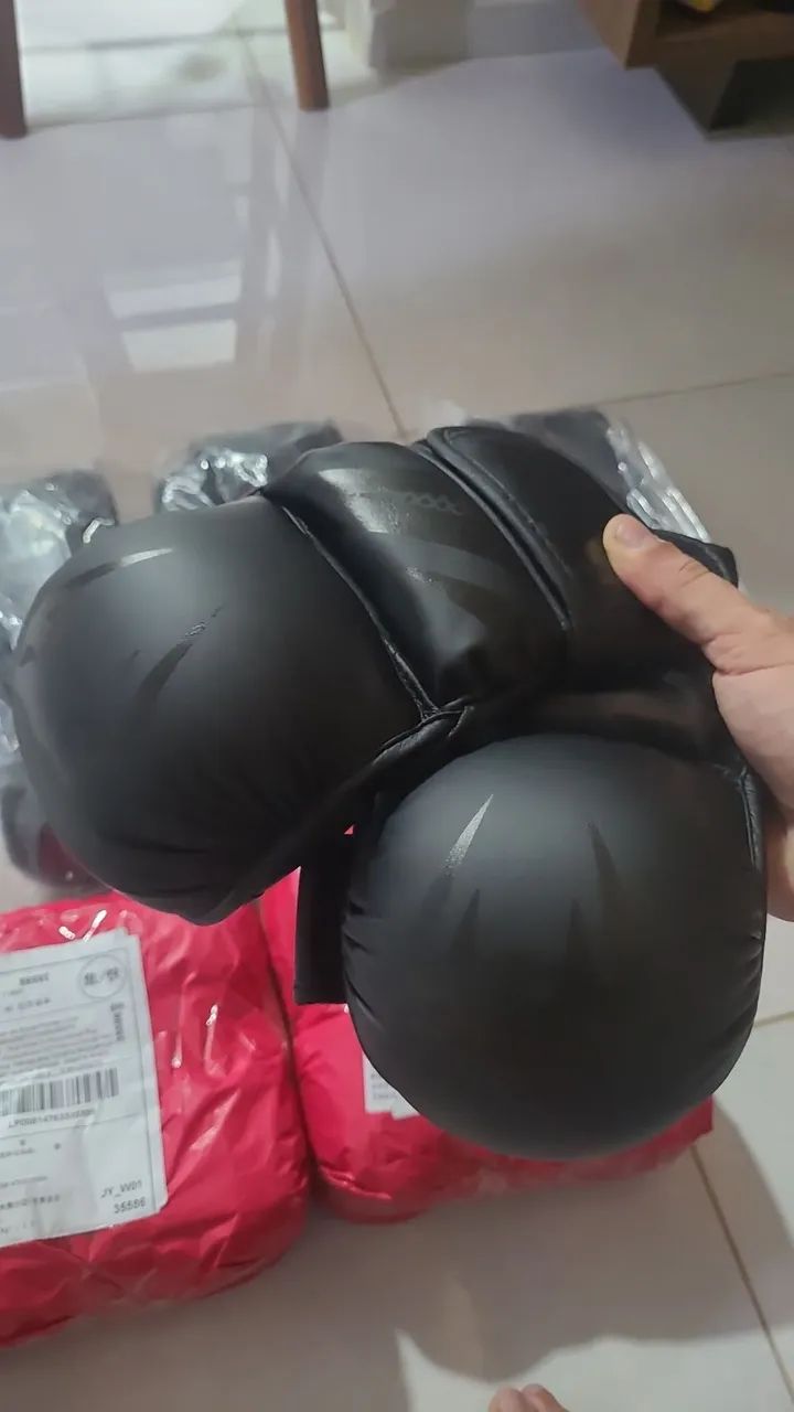 Luvas de MMA 6oz Venum