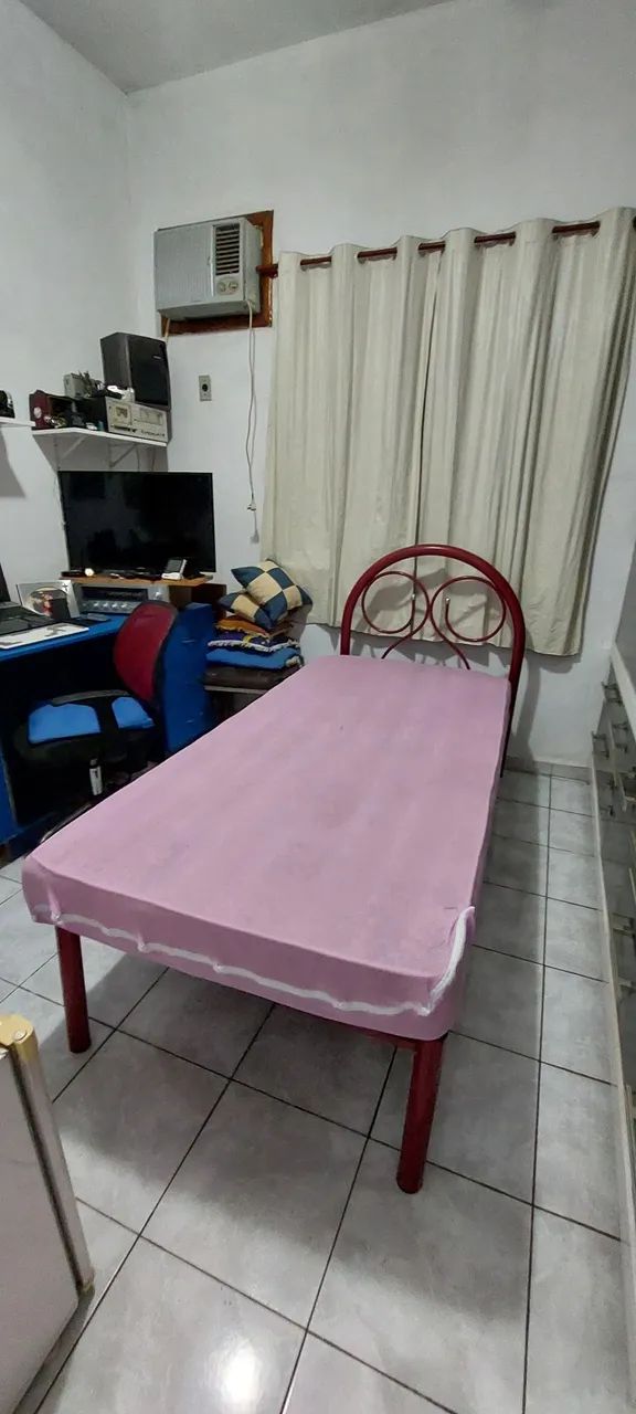 Cama solteiro tubular com colchão