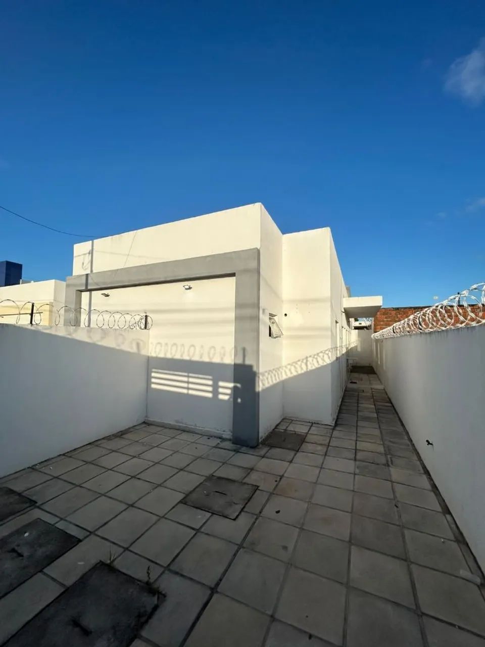 Alugo casa proximo Praia Poço 