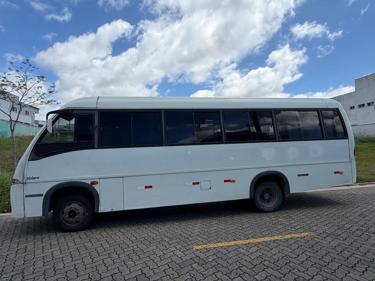 Volare Marcopolo W9/ 27 lugares 