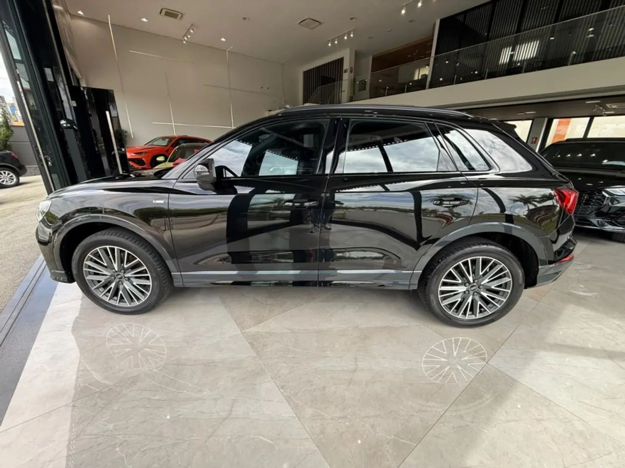 Audi Q3 Perf. Black 2.0 TFSI Tiptr. Quattro, foto 5 de 18