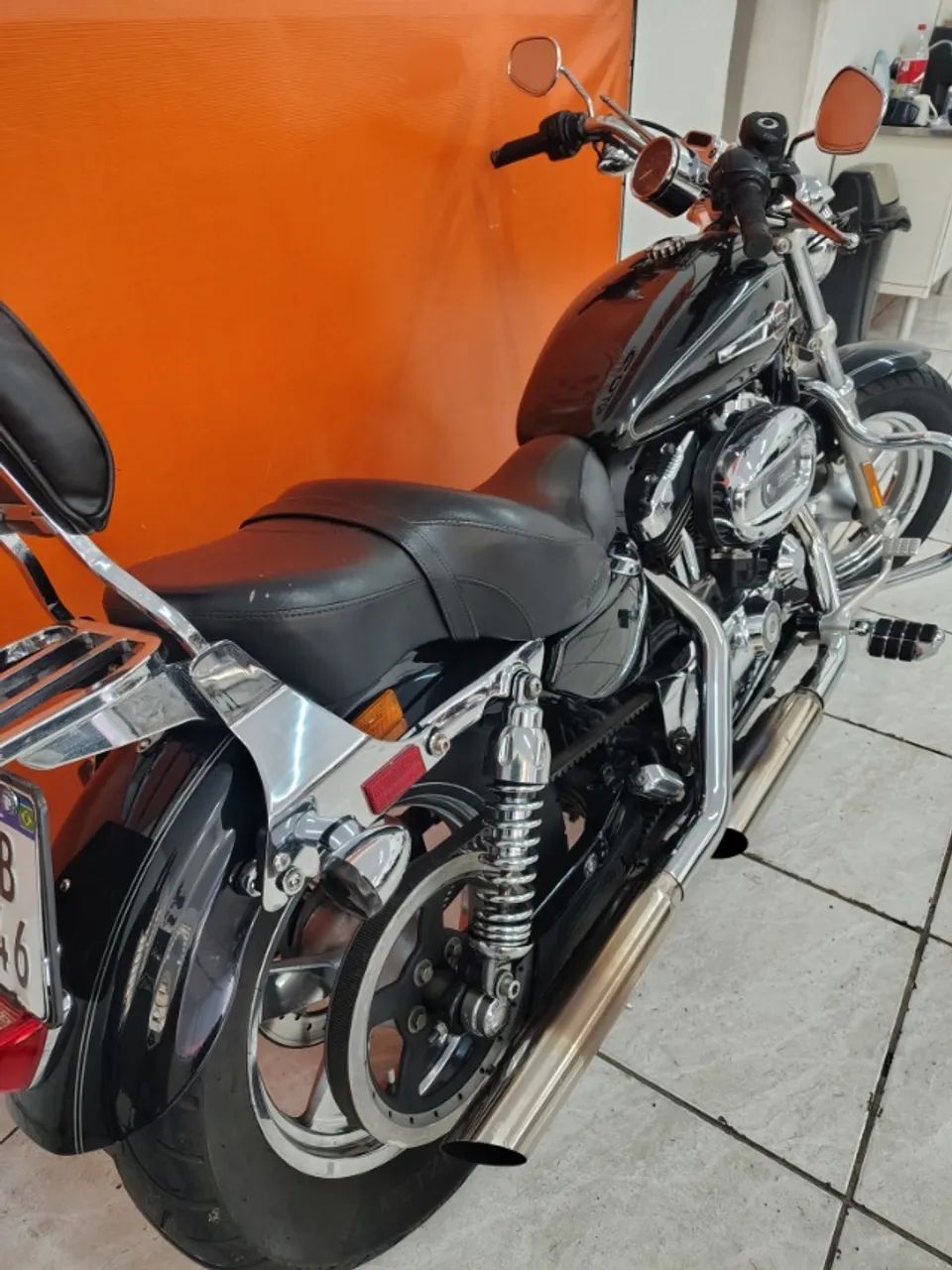 Harley Davidson XL 1200 Custom preta 2012 - Foto 4