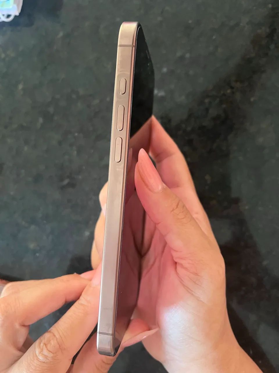 Iphone 16 pro Max 256  - Foto 3