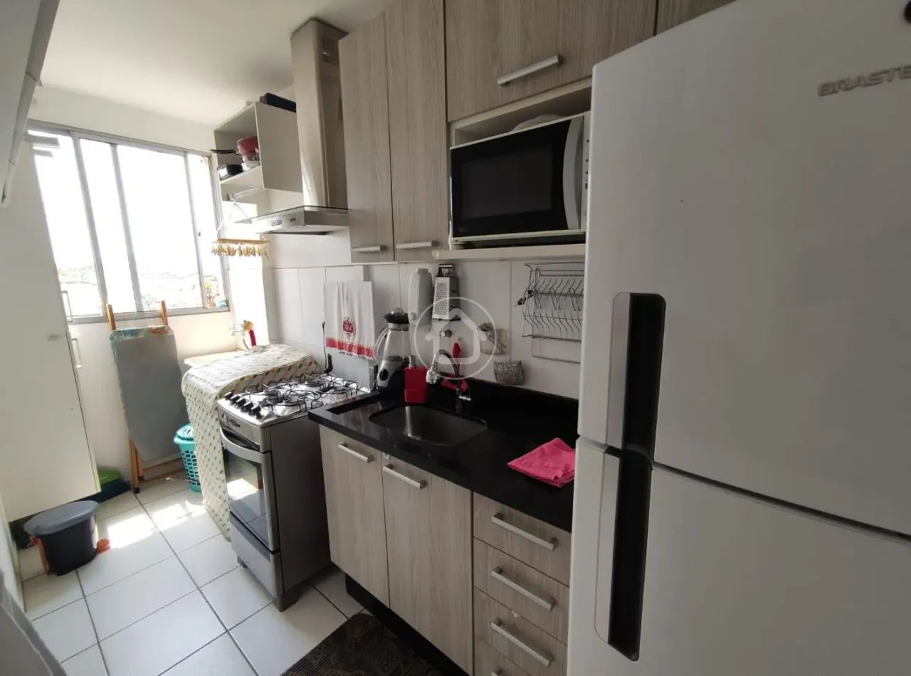 APARTAMENTO 2 QUARTOS COM SACADA E ARMARIOS - Foto 5