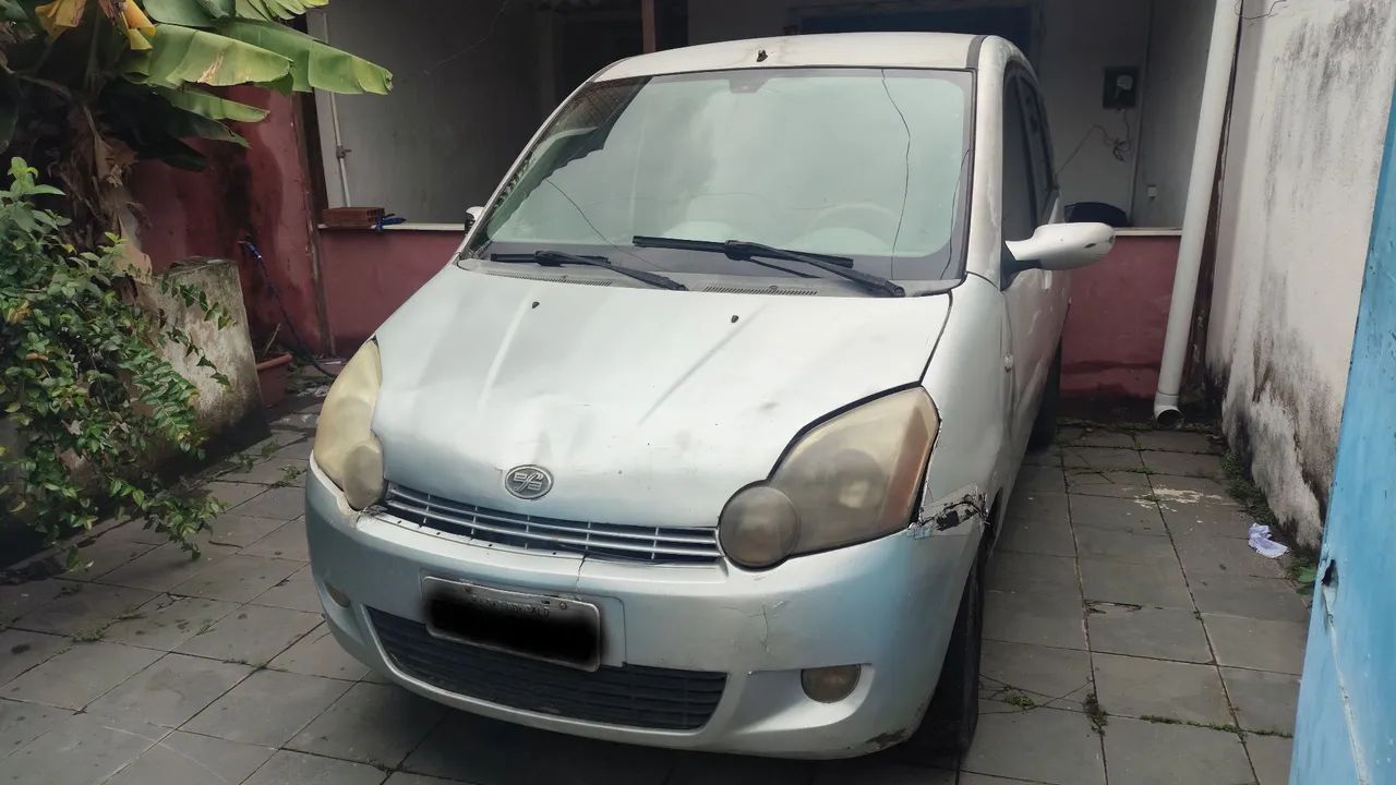 Effa M-100 1.0 8V 5P 2011 - Foto 4