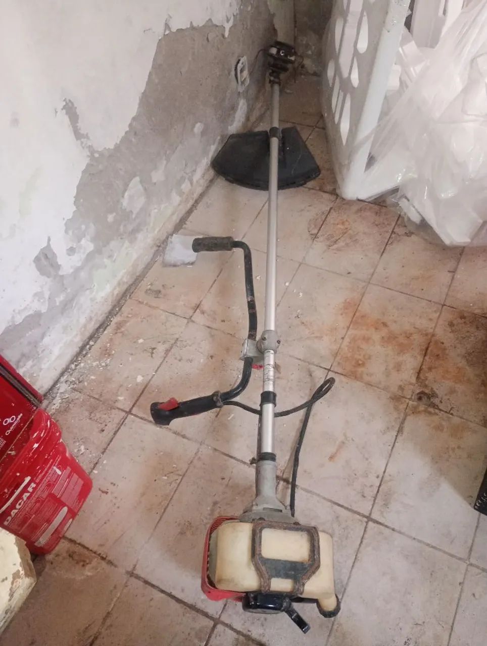 roçadeira stihl fs 80 - Foto 3