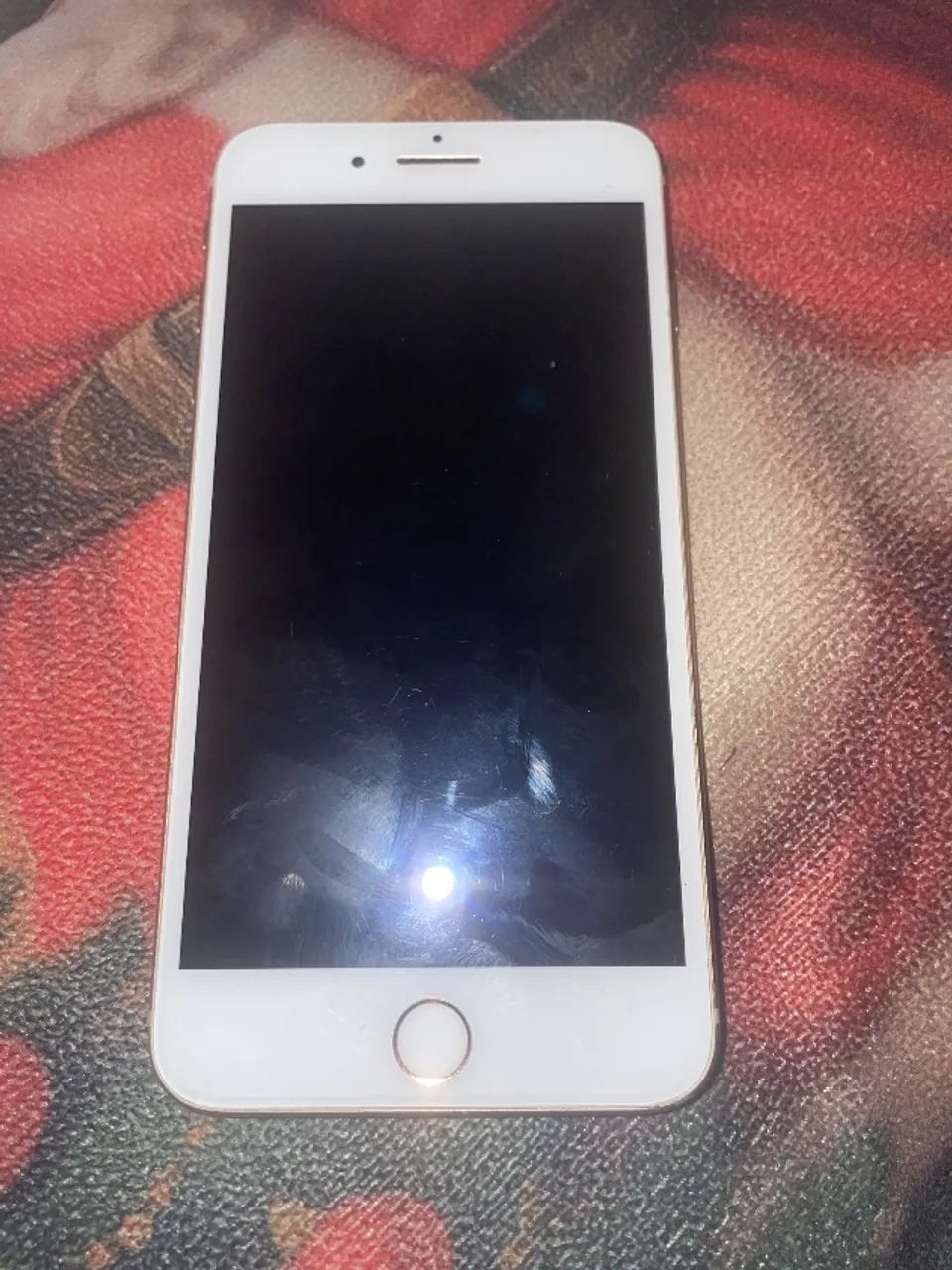 Vendo iPhone 8 Plus funcionando normalmente\.  ? Aparelho usado, com alguns arranhões lev - Foto 2