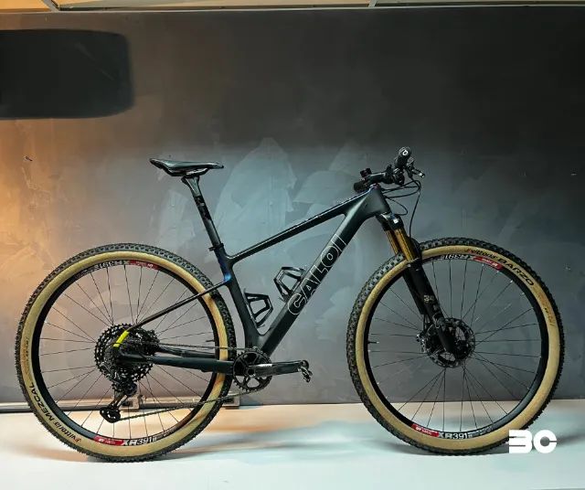 BICICLETA CALOI ELITE CARBON TEAM