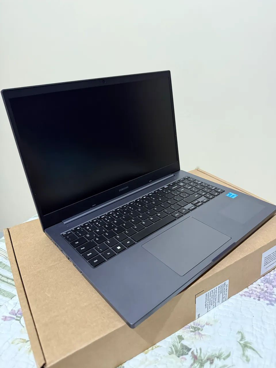 Samsung Book NP550XDA - Foto 2