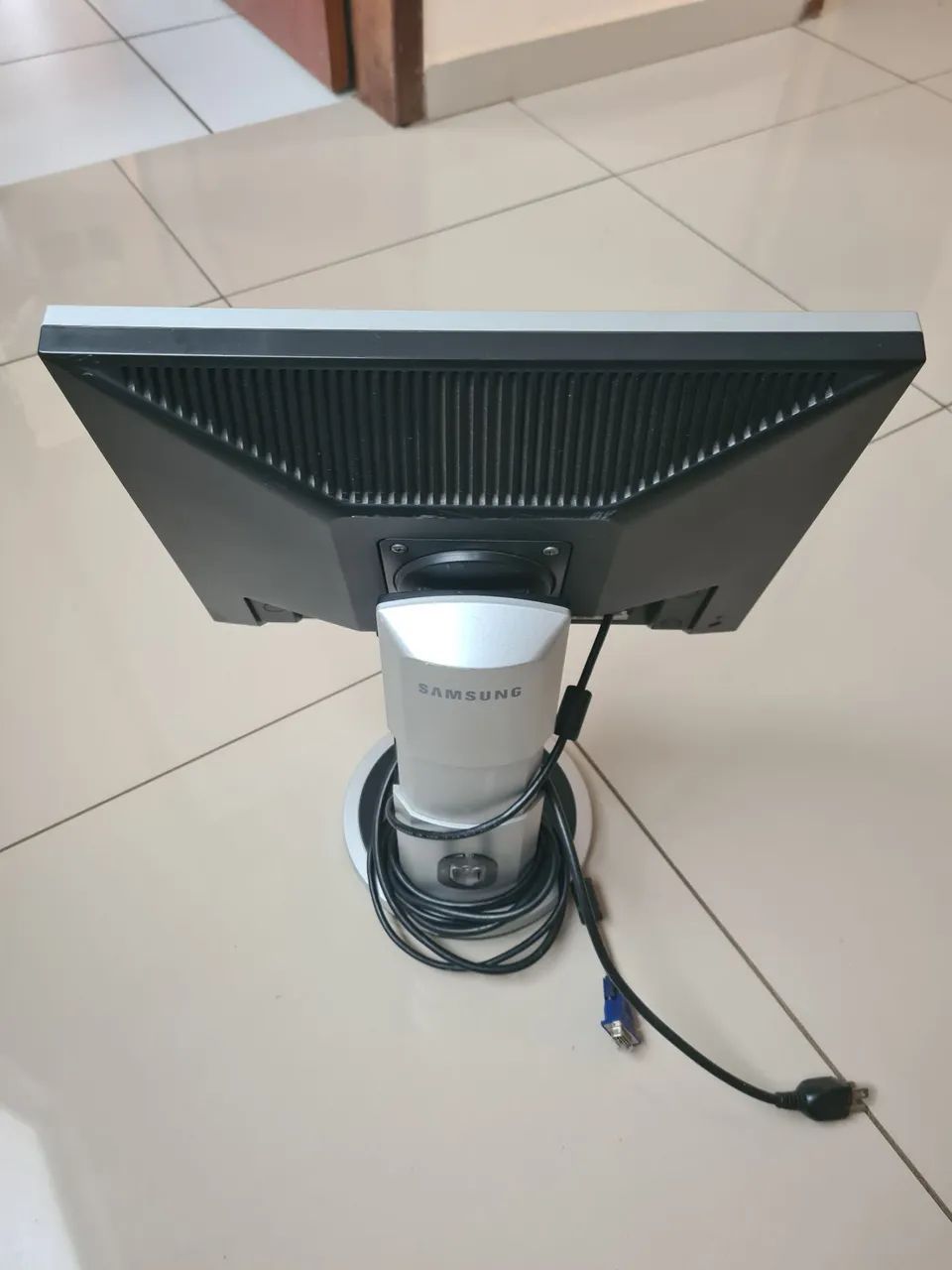 Monitor Samsung SyncMaster 17? LCD para PC - Foto 2
