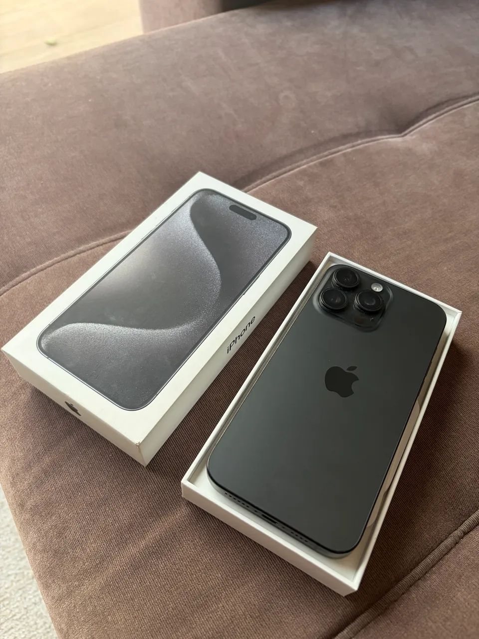 iPhone 15 Pro Max 256GB - Excelente Estado