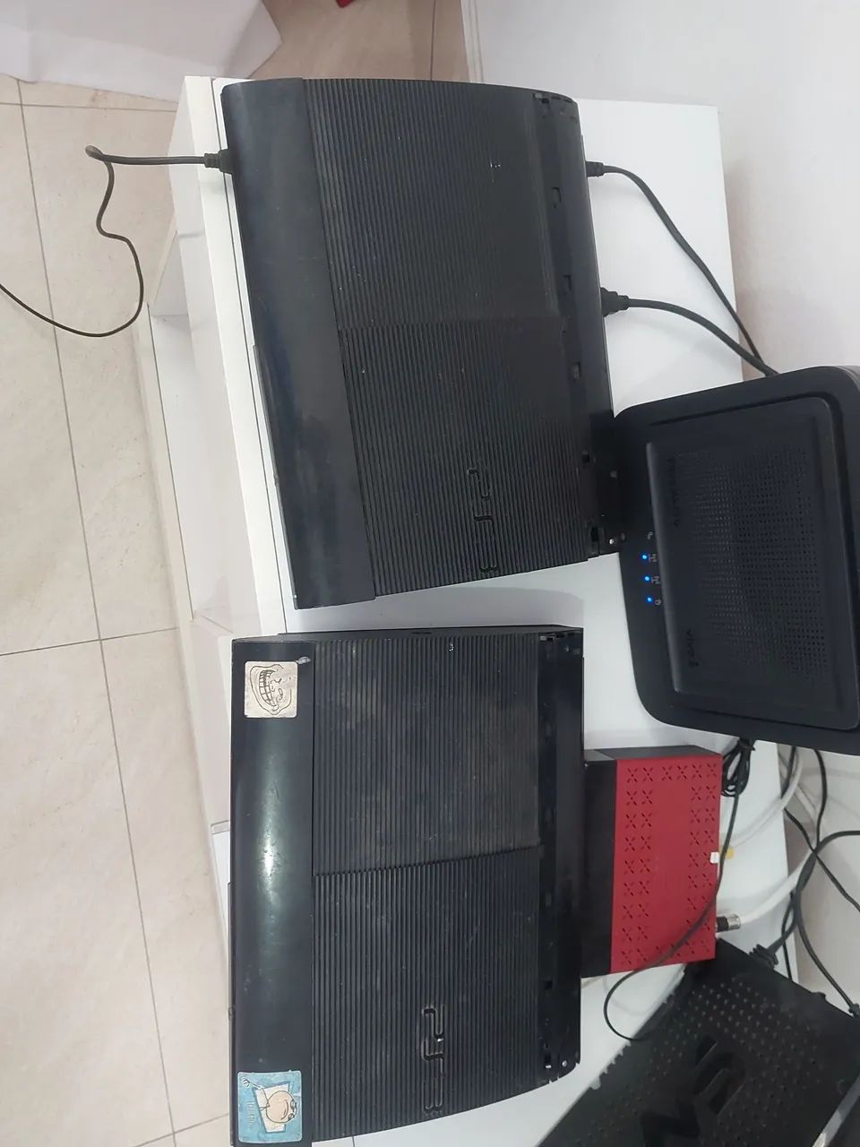 2 aparelho ps3 450 cada 1 com 1 controle 